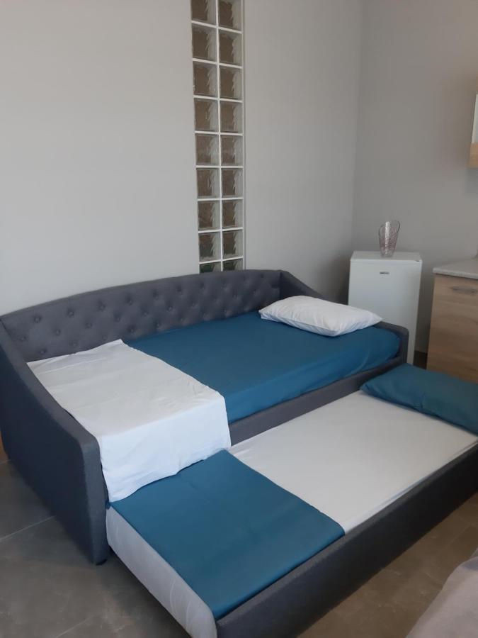 Soula'S Sunshine Blue Apartment Nea Karvali Kültér fotó