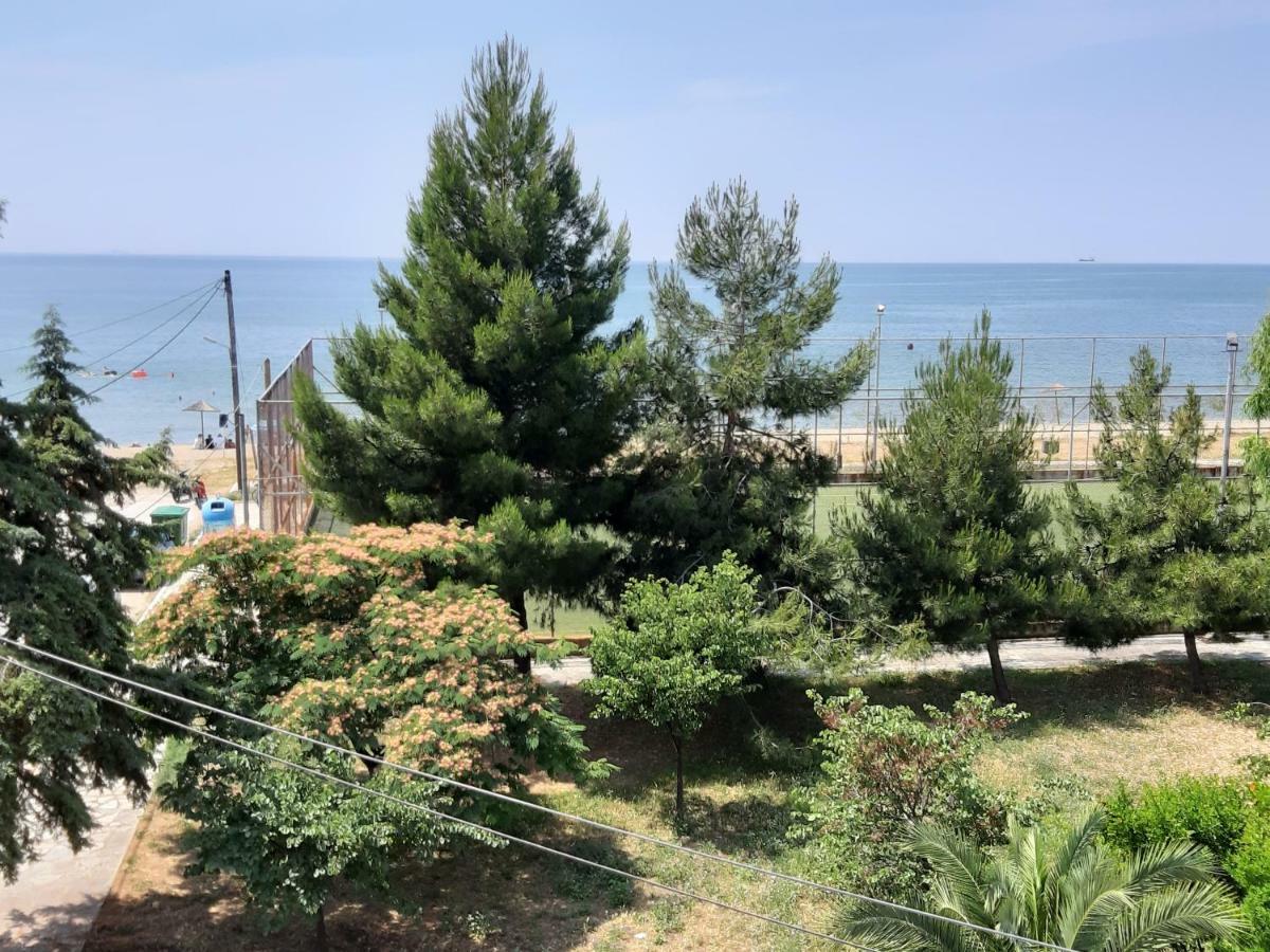 Soula'S Sunshine Blue Apartment Nea Karvali Kültér fotó